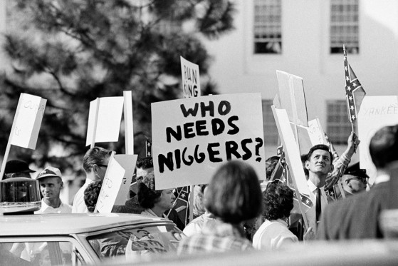Dokumentarfilmen I Am Not Your Negro er et hypnotiserende pendul af smukke ord og grumme billeder</br>Stillbillede fra filmen. 