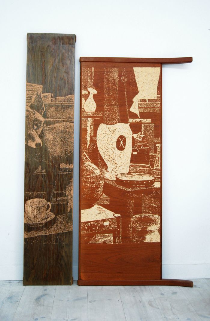 Gamle gulvbrædder kan også være kunst</br>Lisbeth Thingholms værk Retro og trend, snit i plade og sengegavl.</br>Foto: Lisbeth Thingholm