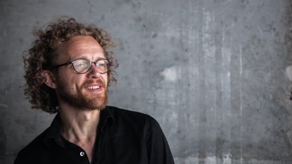 Nyt teater kombinerer Virtual Reality, animation og gaming med klassisk scenekunst</br>Den dobbelte Reumert-vinder Jakob Tekla Jørgensen kommer til at stå i spidsen for White Hole Theater. </br>Foto: PR-foto / Have - Louise Dybbro