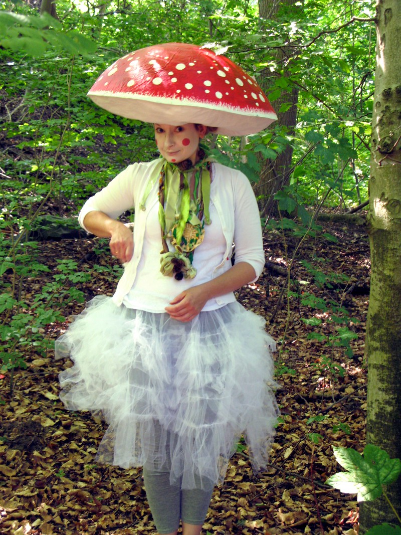 Schhh… Skovånderne gør forårsrent</br>Der vil være udklædning for store såvel som små.</br>Foto: PR-foto: En Hemmelig Klub