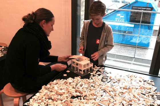 LEGO-klodser løser byens problemer</br>Leg LEGO-arkitekt – ryst din by! er en oplagt mulighed for at bygge helt særlige LEGO-huse sammen.</br>Foto: Malthe Sommerand