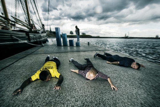 Teater i byrummet sætter fokus på klimaflygtninge</br>Som deltager bevæger man sig i en gruppe gennem byen, hvor man vil blive mødt af dansere, musikere og performere.</br>Foto: PR-foto/ Per Morten Abrahamsen