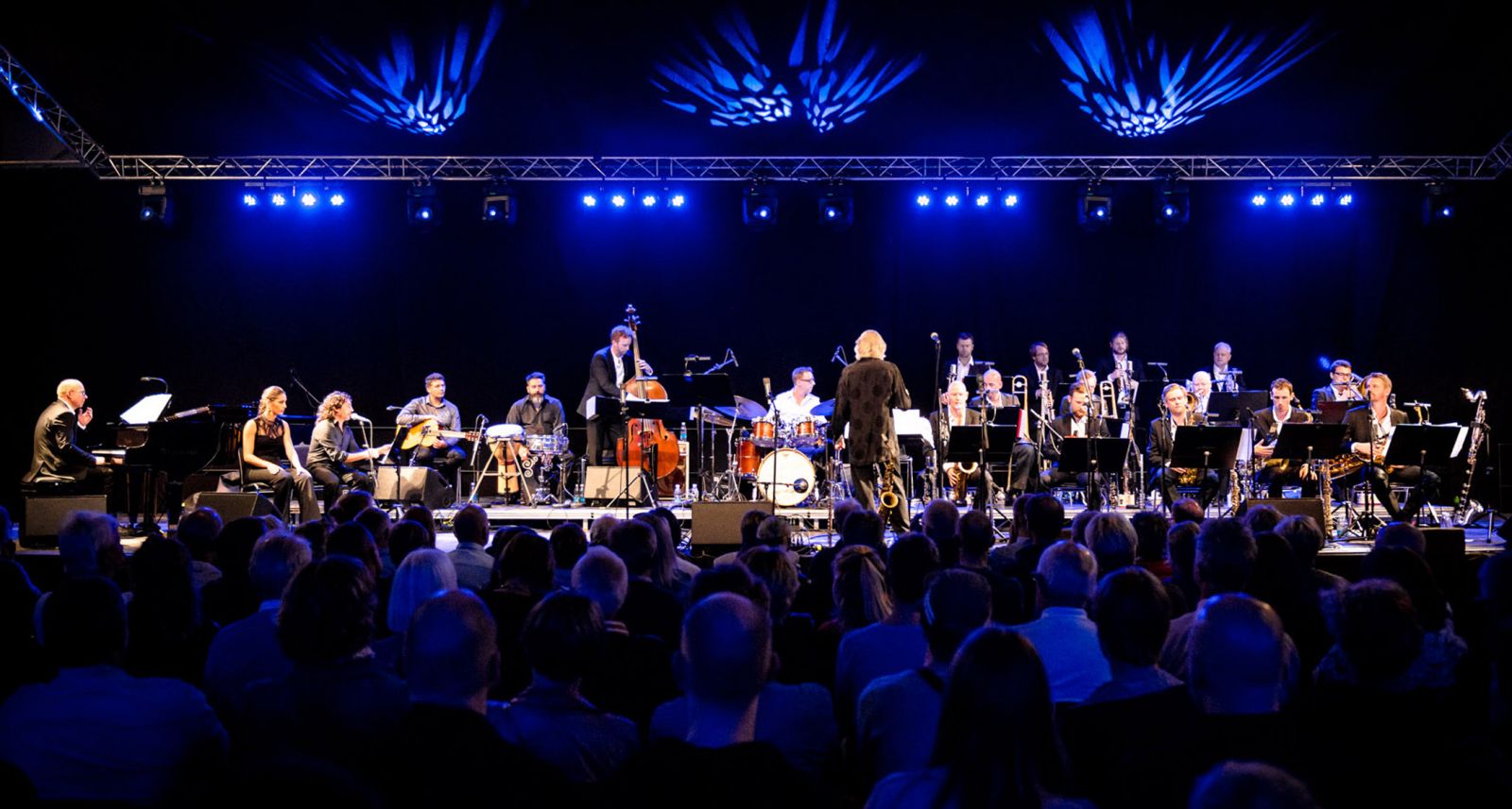 Aarhus Jazz Festival: 30 år med plads til det skæve, det skøre og det uforudsigelige</br>Aarhus Jazz Orchestra - Ridehuset Swinger 2017</br>Foto: PR-foto / Aarhus Jazz Festival